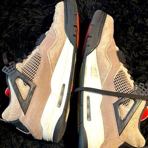 Jordan 4 Taupe haze (used) size 13
